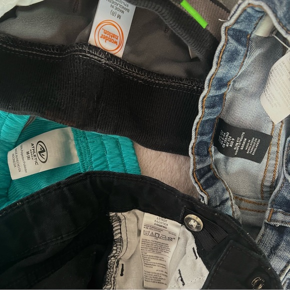 4-Pack Size 8 Boys’ Jeans/Shorts School Clothes - Picture 6 of 6